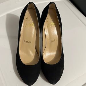 Selling for a friend: Louboutin size 38, good condition, top euc wear on soles